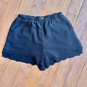 LC Lauren Conrad Black Scallop Shorts